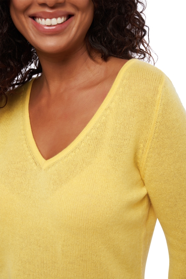 Cashmere ladies v necks flavie cyber yellow 